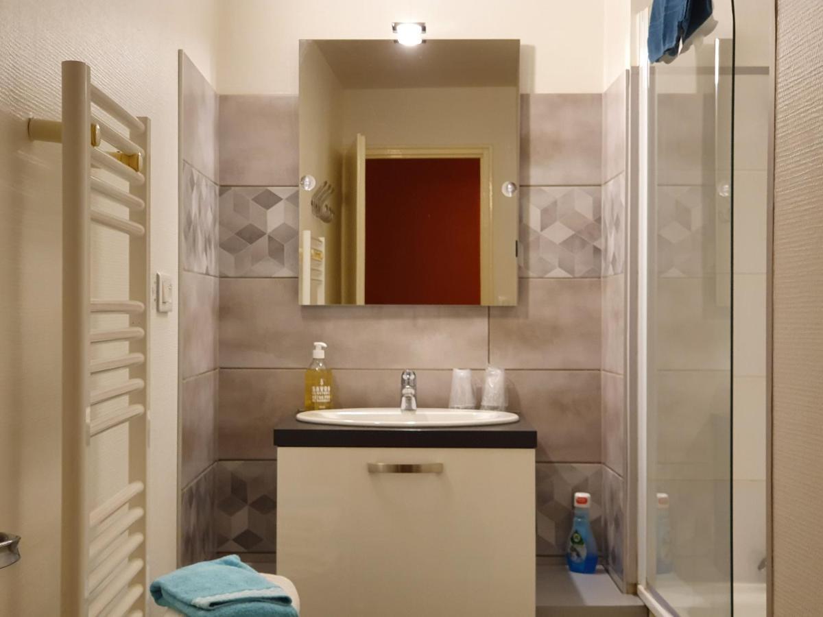 شقة بُيزانكون  في La Loge Marola المظهر الخارجي الصورة
